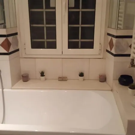Apartment 27 Via Dell'oca Rome